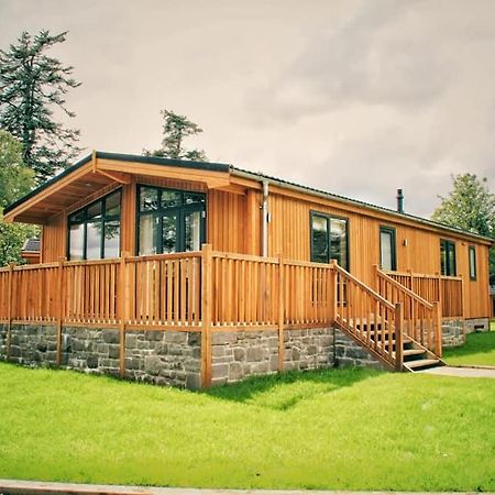 Skyline Lodge Loch Lomond Castle Lodges Баллок Экстерьер фото